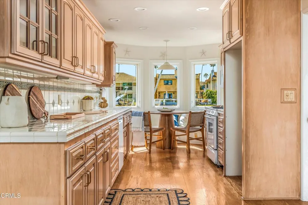 3025 Seahorse Avenue Ventura, CA 93001