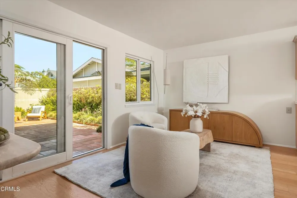 3025 Seahorse Avenue Ventura, CA 93001