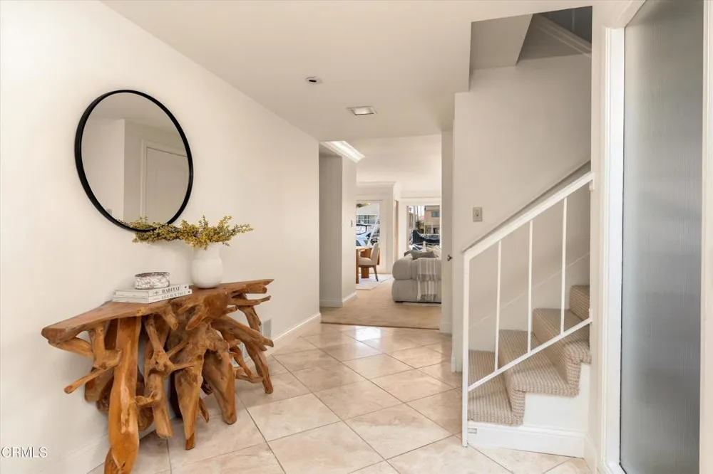 3025 Seahorse Avenue Ventura, CA 93001