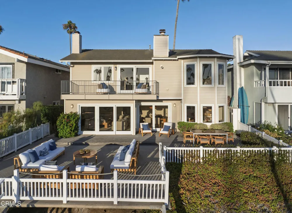 3025 Seahorse Avenue Ventura, CA 93001
