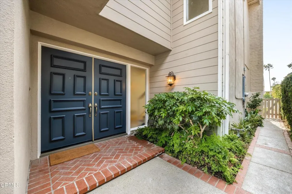 3025 Seahorse Avenue Ventura, CA 93001