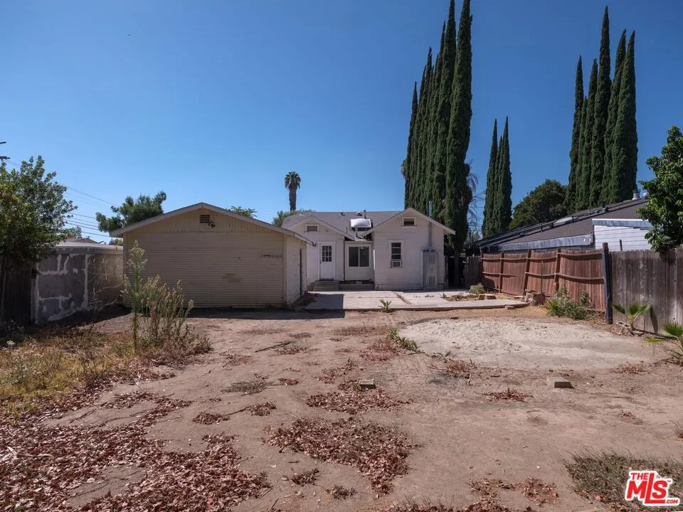 20911 Vose Street Los Angeles, CA 91303