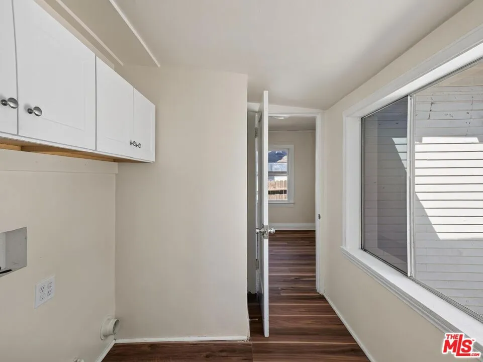20911 Vose Street Los Angeles, CA 91303
