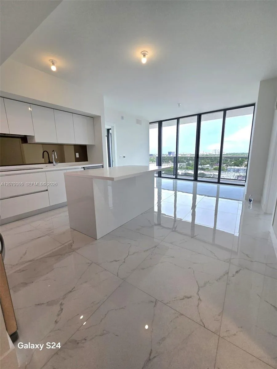 1170 E Hallandale Beach Blvd #907 Hallandale Beach, FL 33009