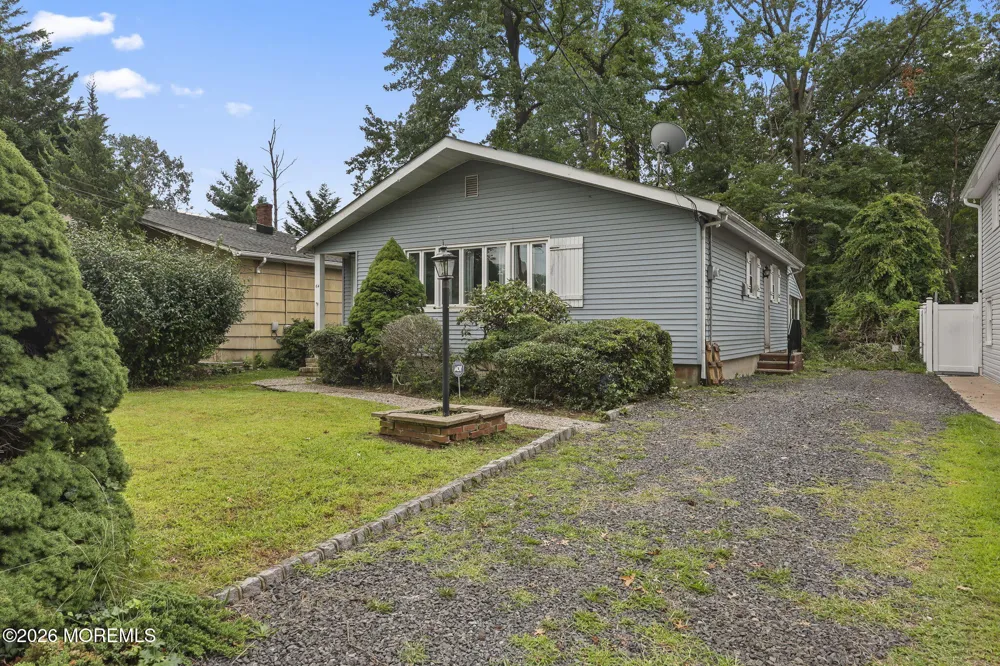 64 Berkley Avenue Colonia, NJ 07067