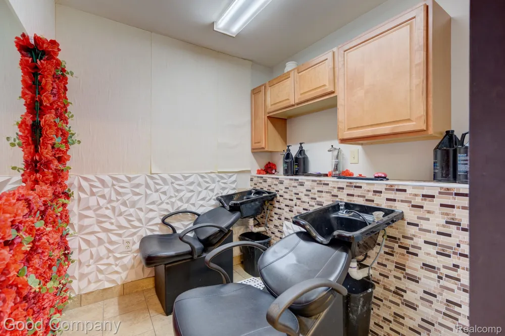 37716 Hills Tech Drive Farmington Hills City, MI 48331