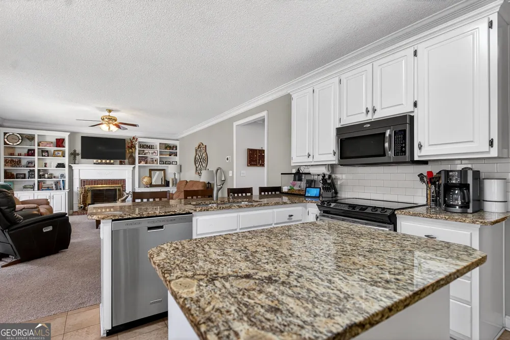227 Ashford CIR LaGrange, GA 30240