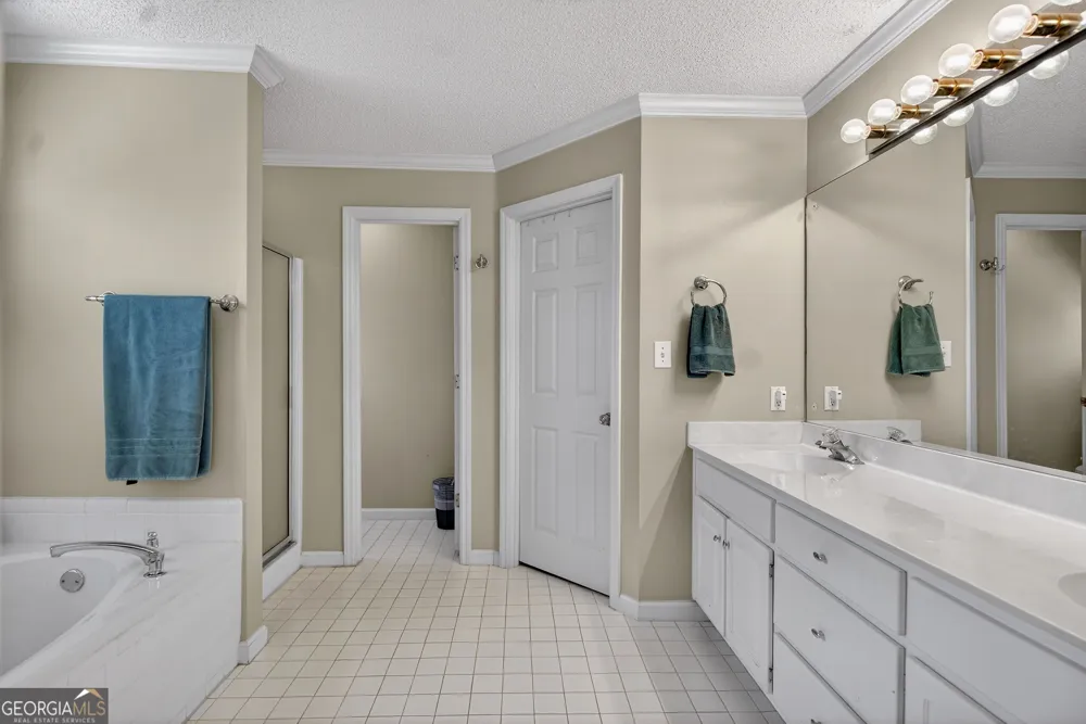 227 Ashford CIR LaGrange, GA 30240