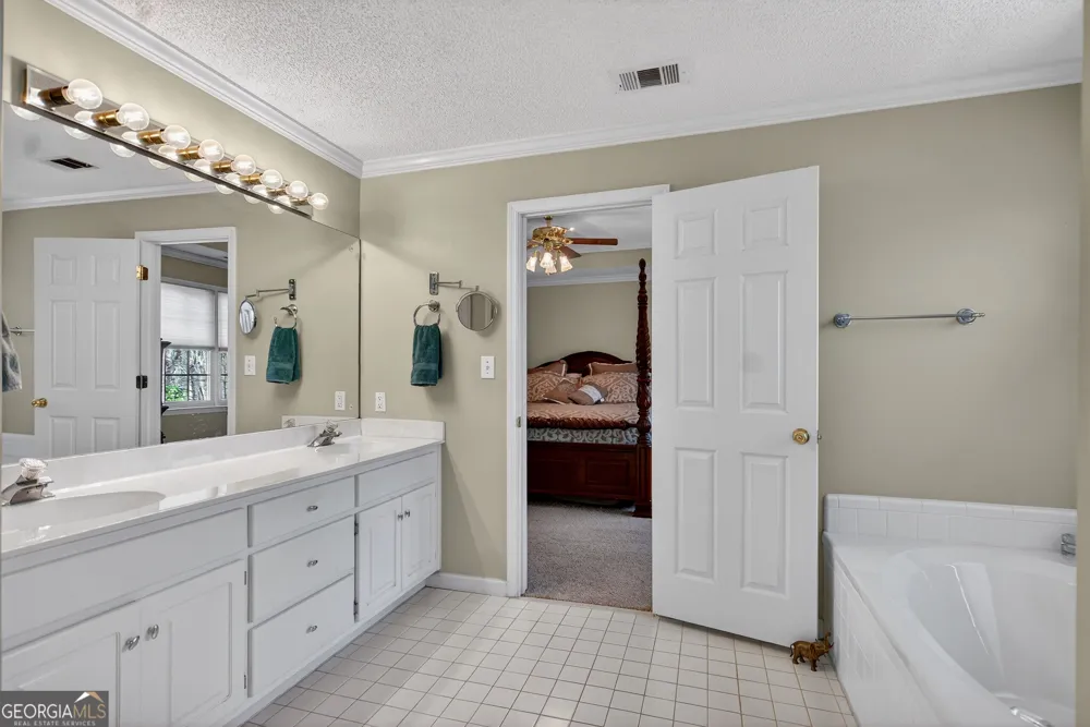 227 Ashford CIR LaGrange, GA 30240