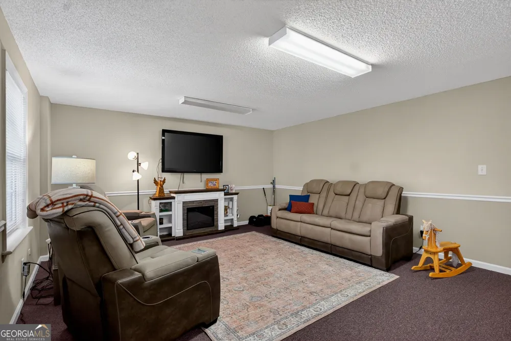 227 Ashford CIR LaGrange, GA 30240