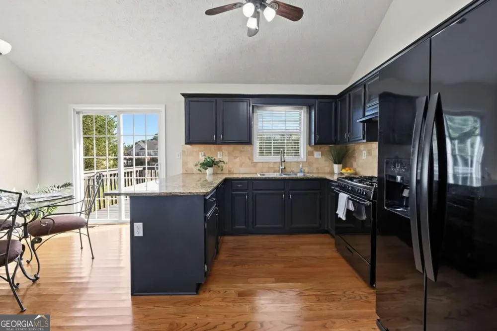 2765 Old Barn TRL Powder Springs, GA 30127