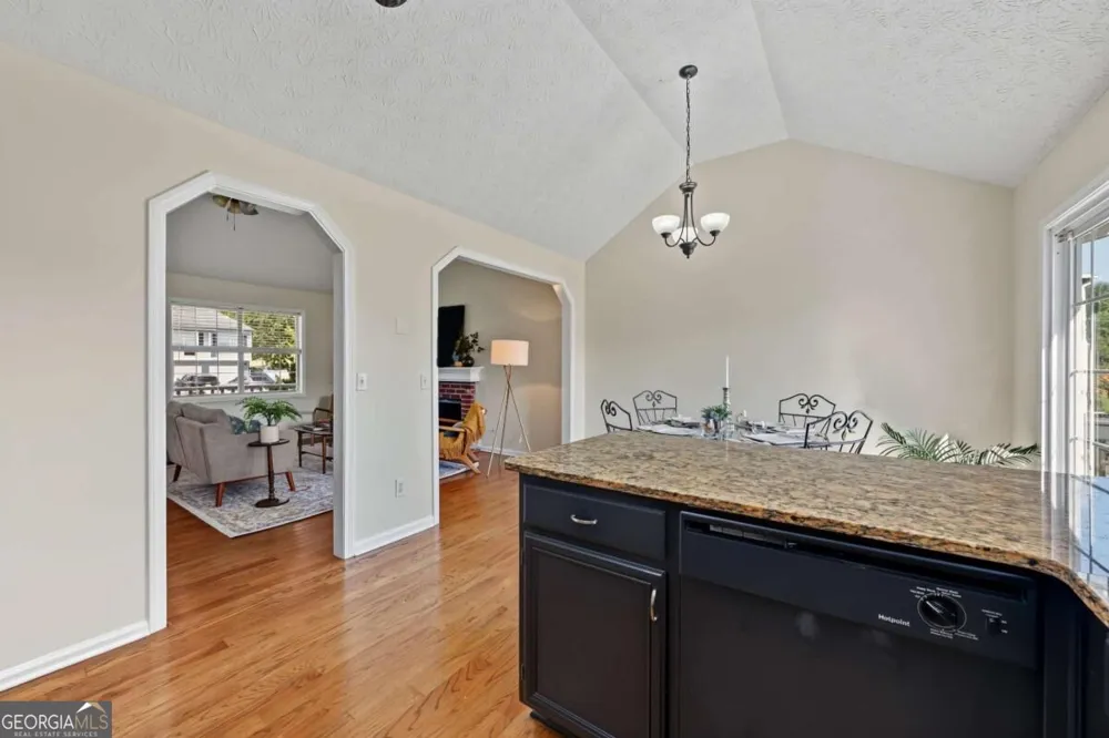 2765 Old Barn TRL Powder Springs, GA 30127