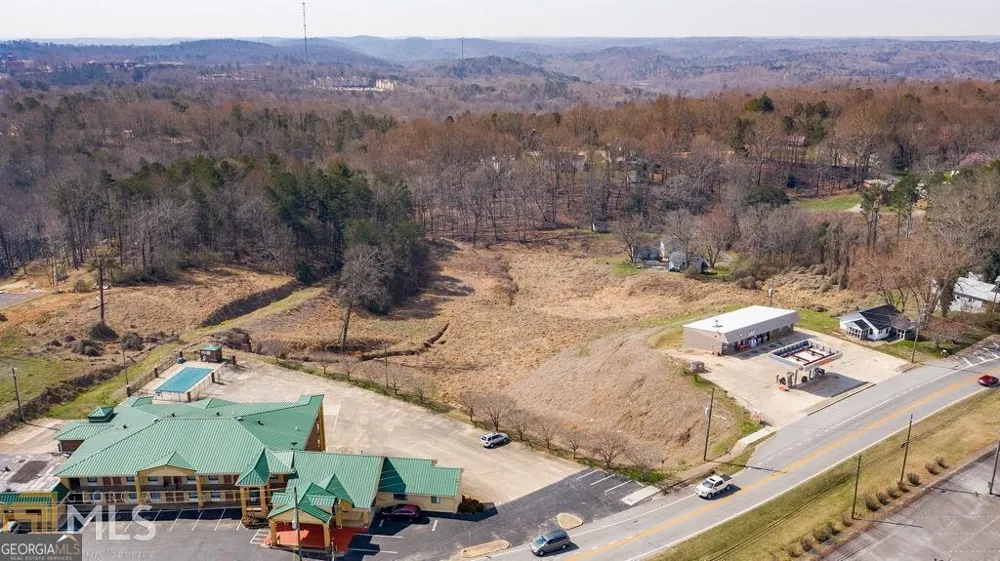 635 North Grove ST Dahlonega, GA 30533