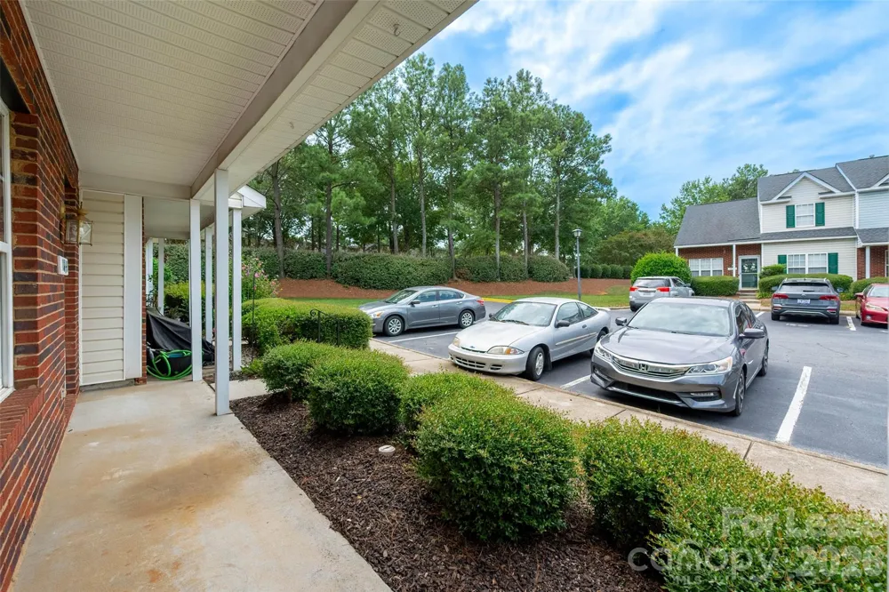 1841 Birch Heights Court Charlotte, NC 28213