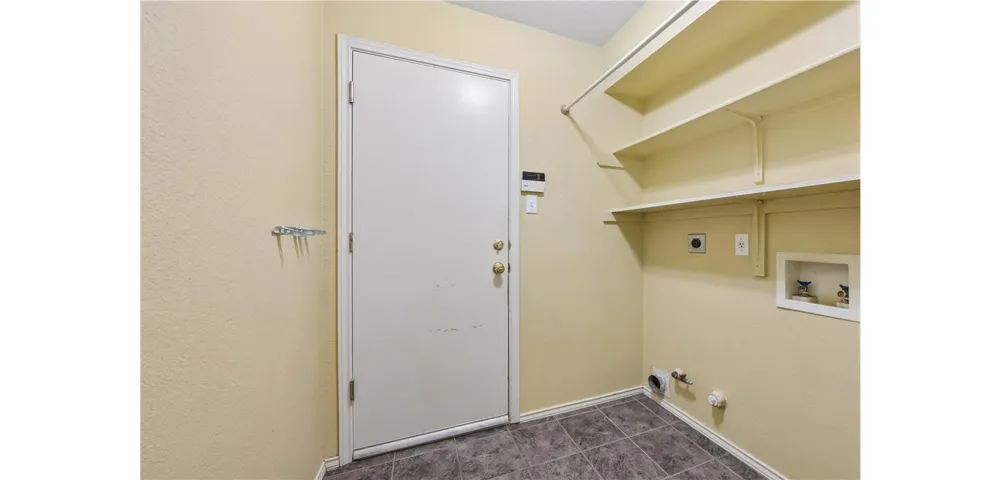 4316 Companeros Way Austin, TX 78749