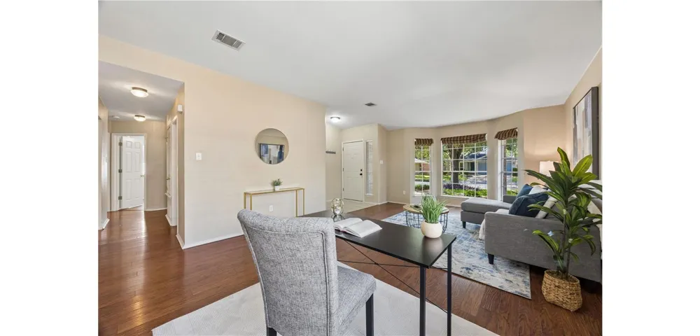4316 Companeros Way Austin, TX 78749