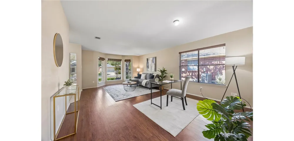 4316 Companeros Way Austin, TX 78749