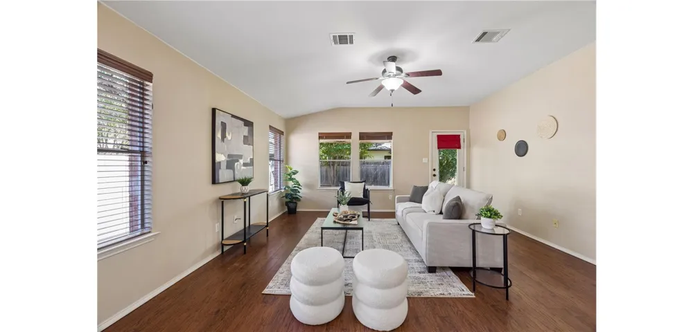 4316 Companeros Way Austin, TX 78749