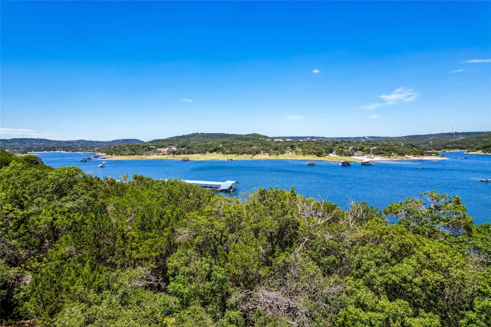 17140 Northlake Hills Drive Jonestown, TX 78645