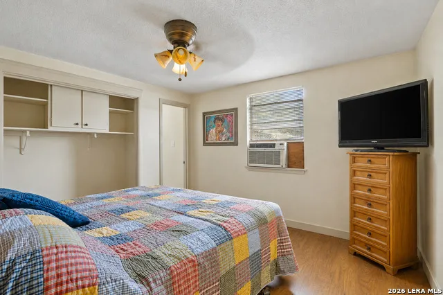 190 Enchanted Valley Rd Kerrville, TX 78028