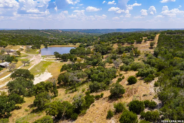 190 Enchanted Valley Rd Kerrville, TX 78028