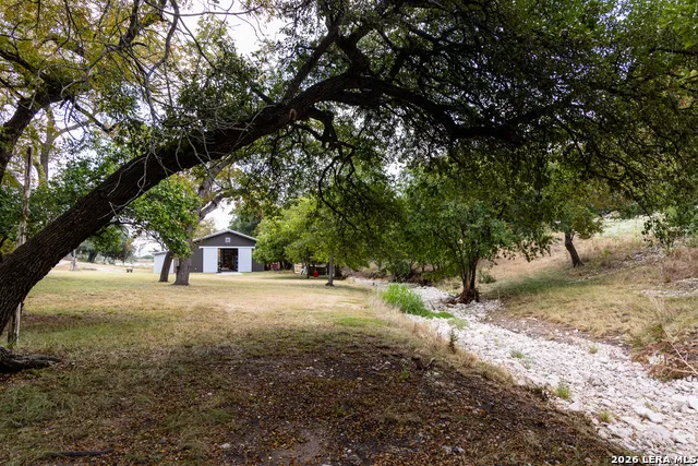 190 Enchanted Valley Rd Kerrville, TX 78028