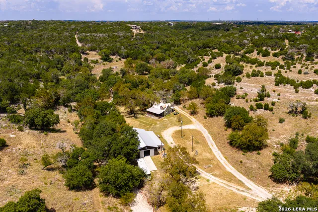 190 Enchanted Valley Rd Kerrville, TX 78028