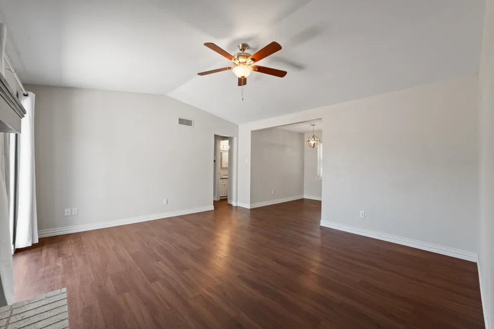 433 Black Oak Lane Burleson, TX 76028