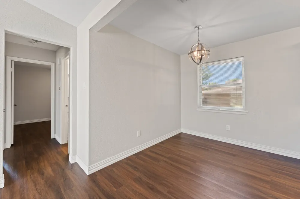 433 Black Oak Lane Burleson, TX 76028