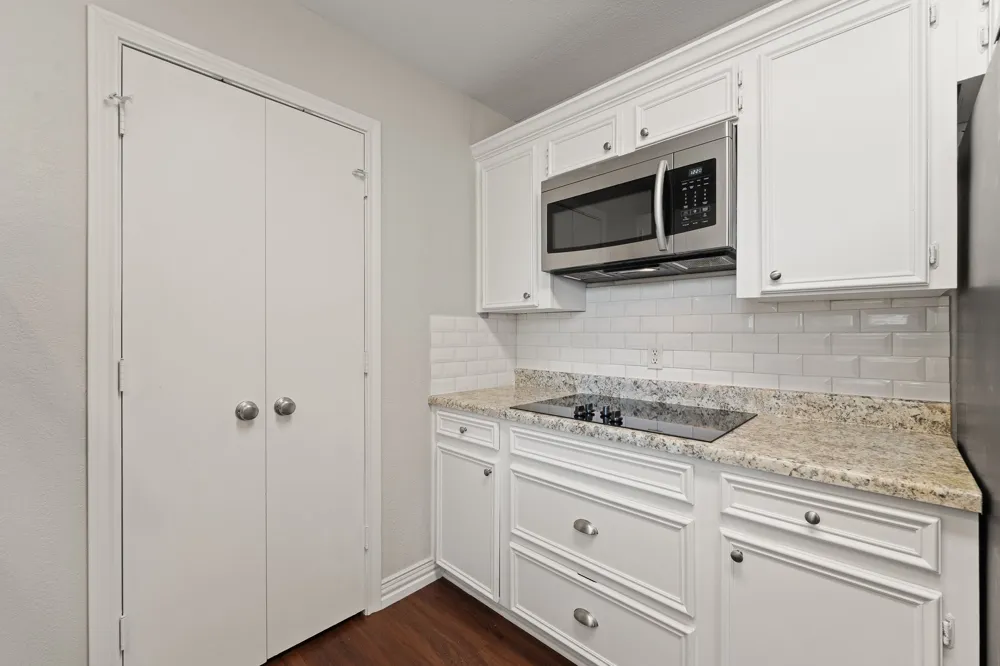 433 Black Oak Lane Burleson, TX 76028