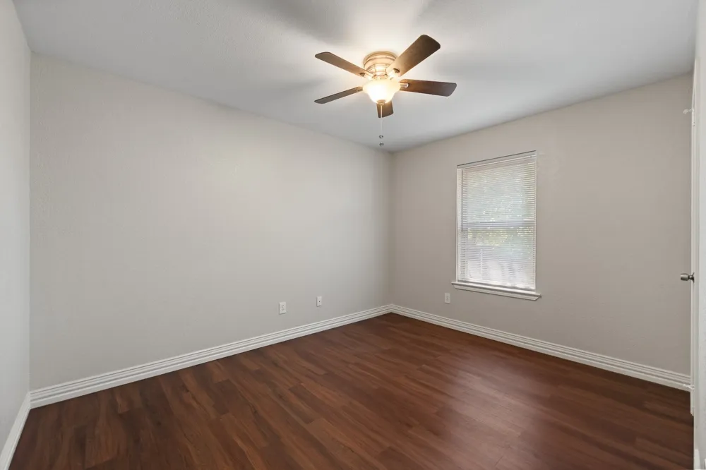433 Black Oak Lane Burleson, TX 76028
