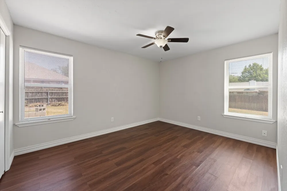 433 Black Oak Lane Burleson, TX 76028