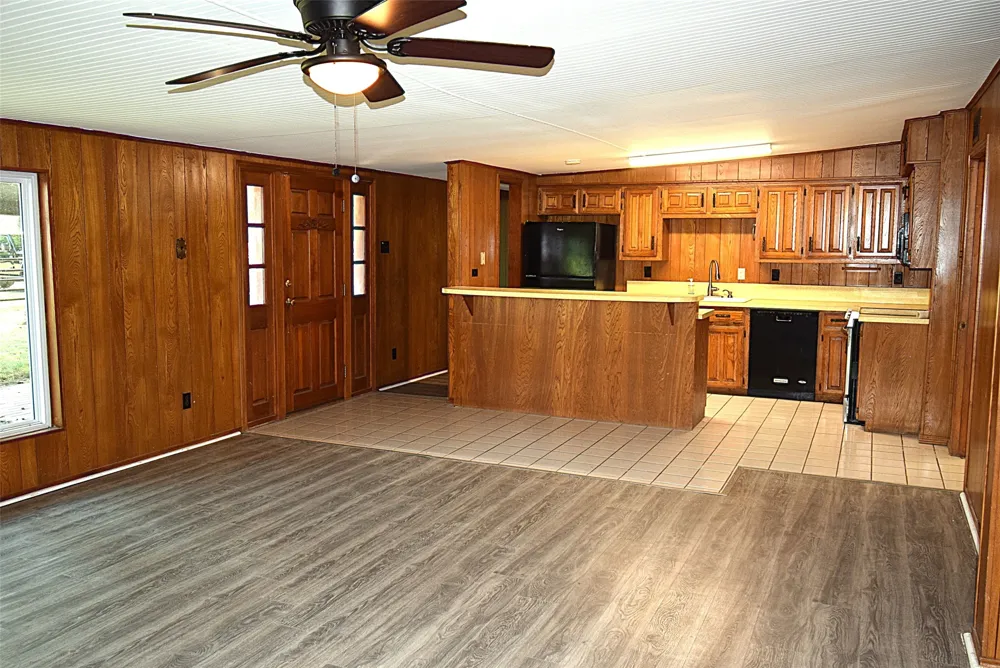 2222 CR-134 Kaufman, TX 75142