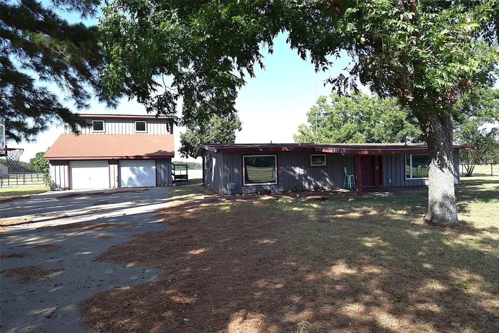 2222 CR-134 Kaufman, TX 75142