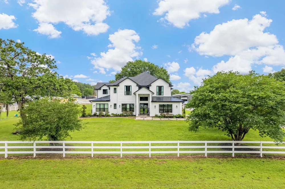 1046 Goodson Loop Pinehurst, TX 77362