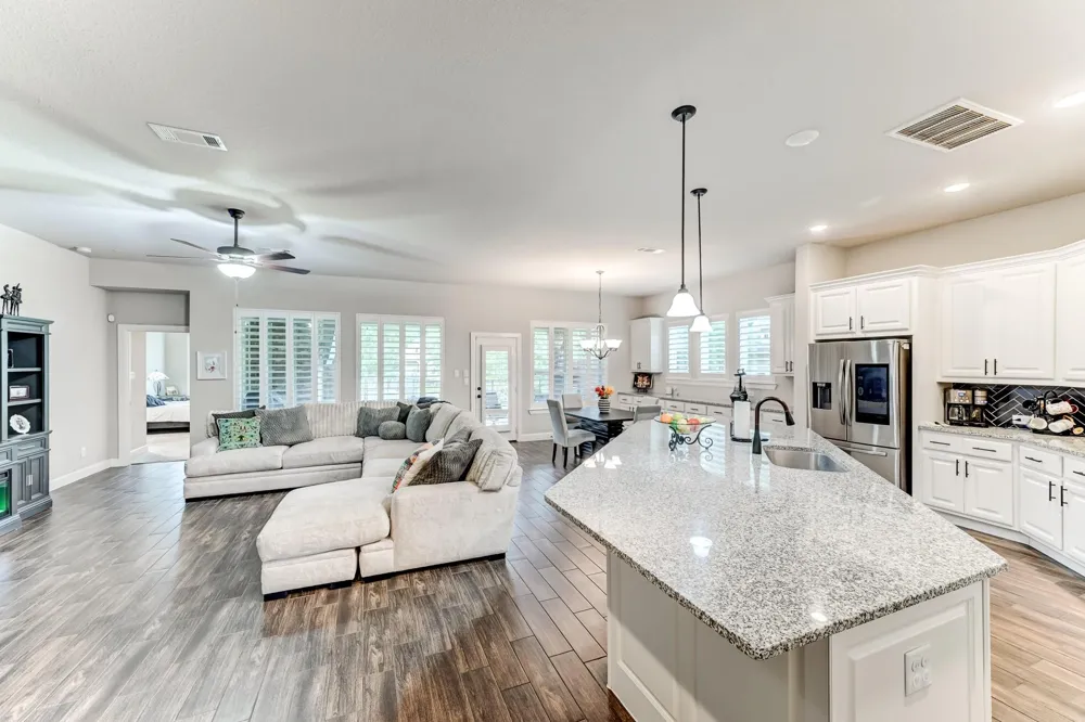 404 Summit Ridge Court Willis, TX 77318