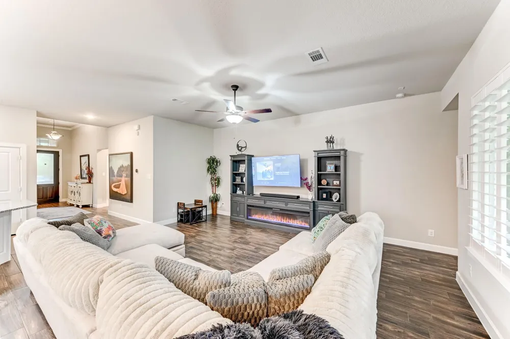 404 Summit Ridge Court Willis, TX 77318