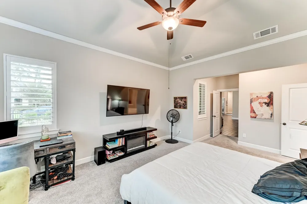 404 Summit Ridge Court Willis, TX 77318