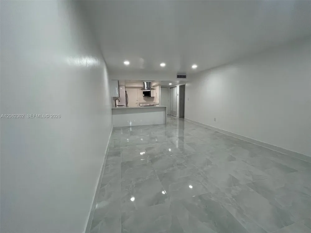 1351 NE Miami Gardens Dr #1202E Miami, FL 33179