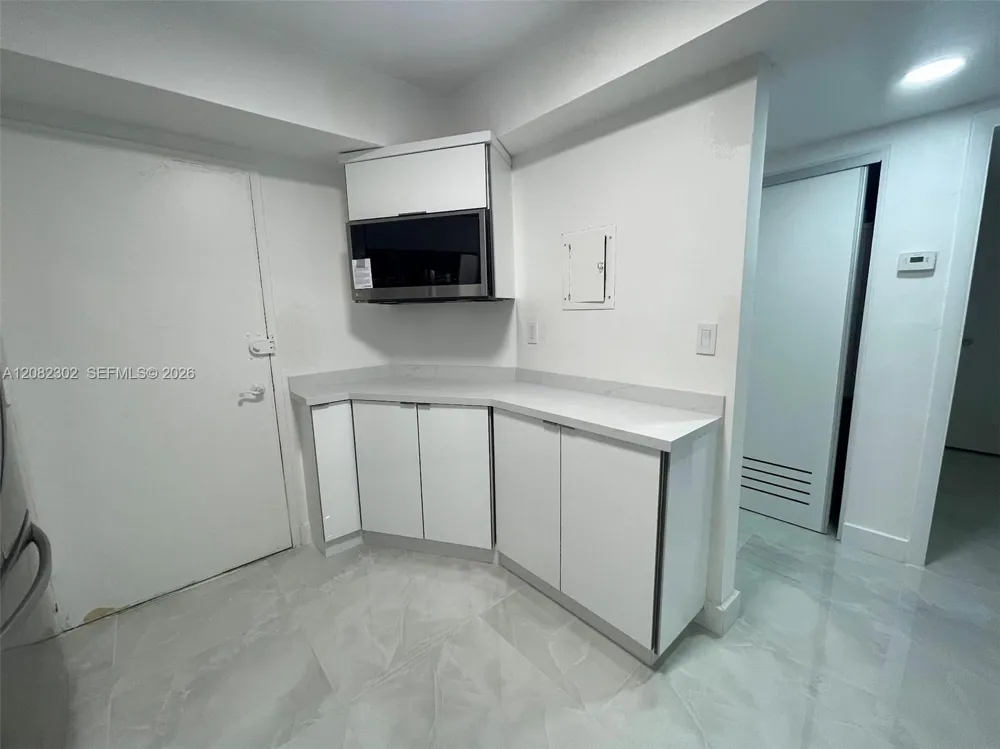 1351 NE Miami Gardens Dr #1202E Miami, FL 33179