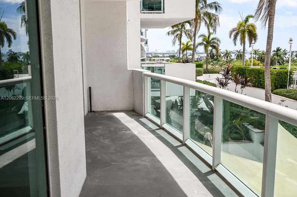 7900 Harbor Island Dr #606 North Bay Village, FL 33141