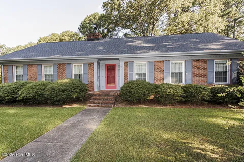 218 Forest Hills Road NW