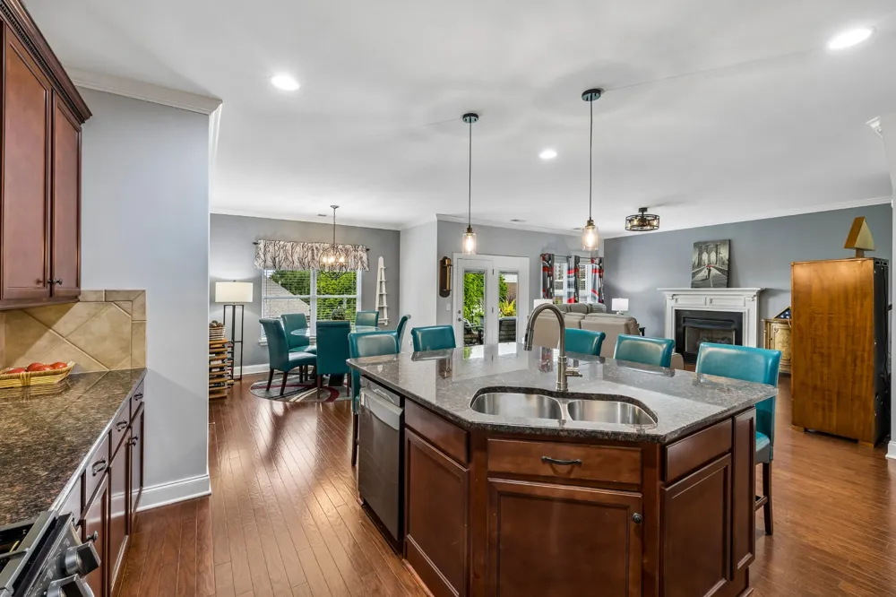379 Alfred Ladd Rd E Franklin, TN 37064