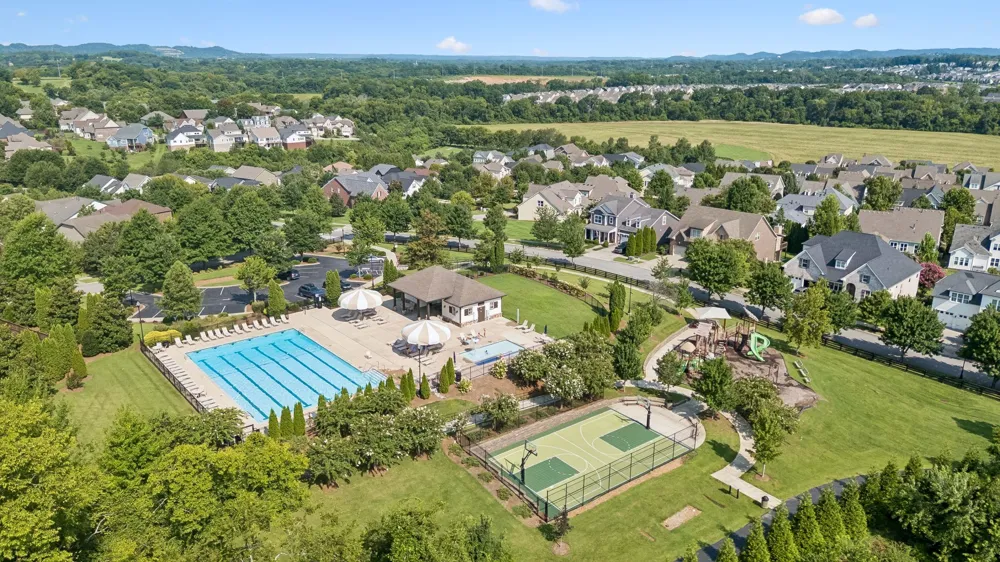 379 Alfred Ladd Rd E Franklin, TN 37064
