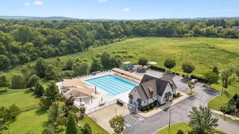 379 Alfred Ladd Rd E Franklin, TN 37064