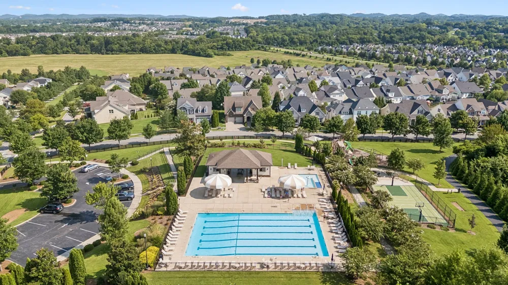 379 Alfred Ladd Rd E Franklin, TN 37064