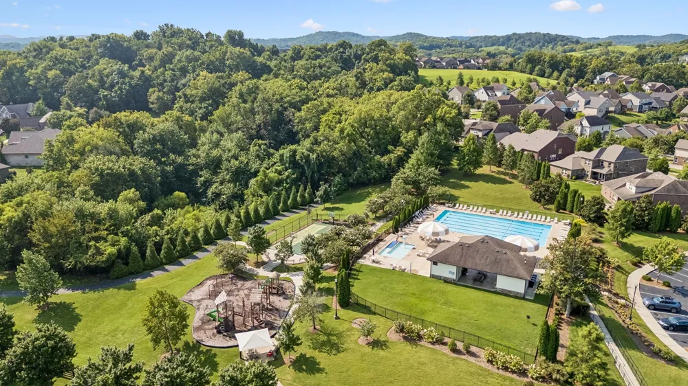 379 Alfred Ladd Rd E Franklin, TN 37064