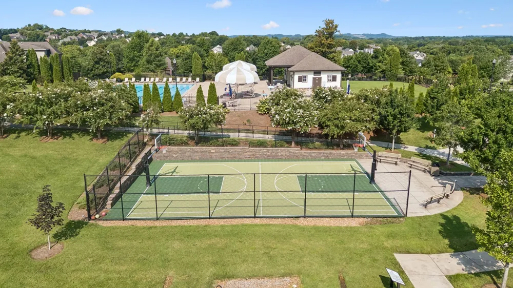 379 Alfred Ladd Rd E Franklin, TN 37064