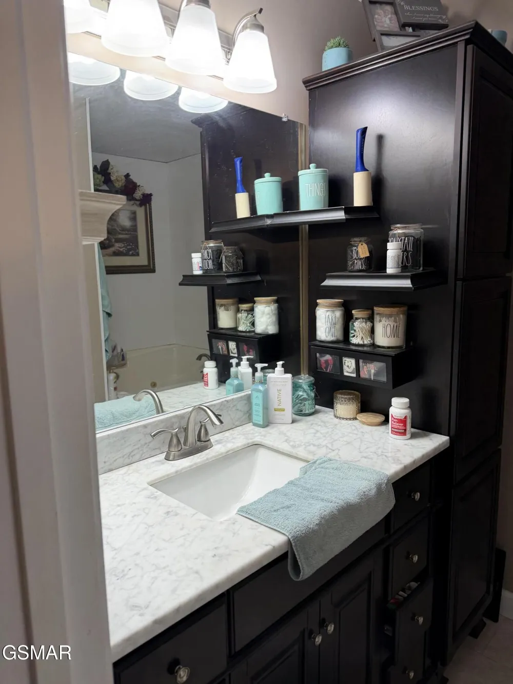 2812 Vicksburg Lane Strawberry Plains, TN 37871