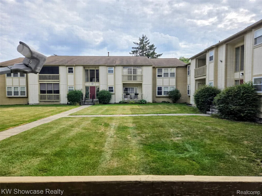 27860 Berrywood Lane #20 Farmington Hills City, MI 48334